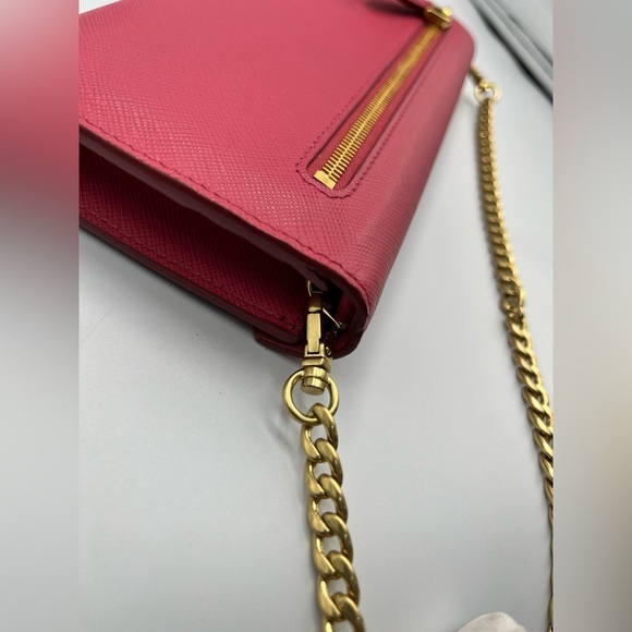Prada Wallet on Chain - Picture 12 of 14